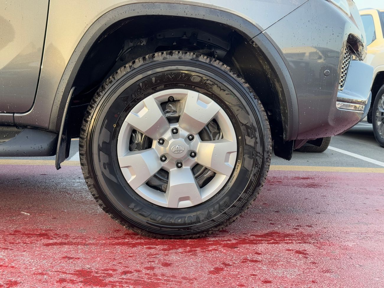 Toyota Fortuner 2025 4X4 GCC 2.4L Diesel A/T 7-Seats Brand New 0Km