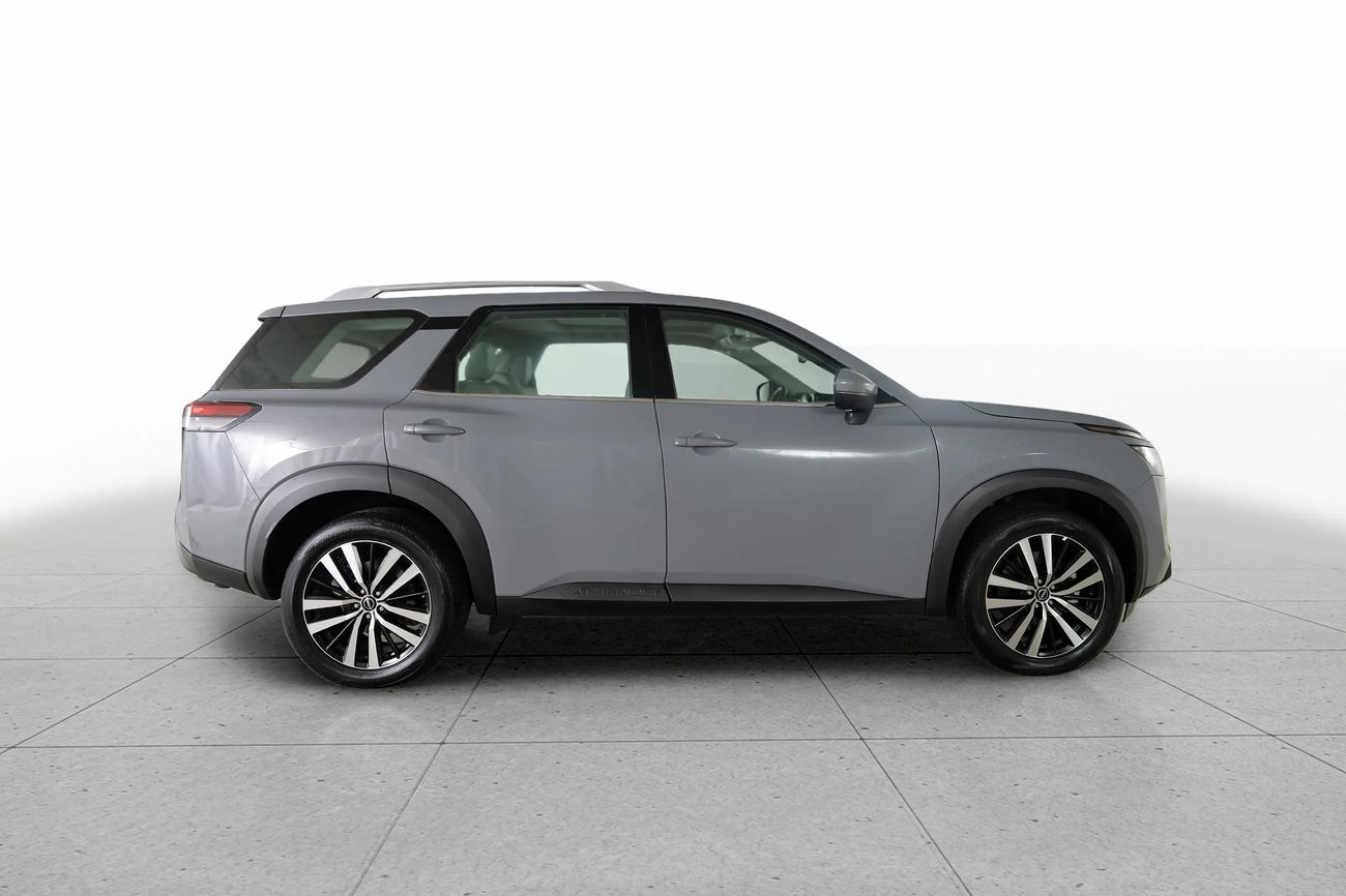 Nissan Pathfinder SV 3.5L (260 HP) 4WD SV 3.5