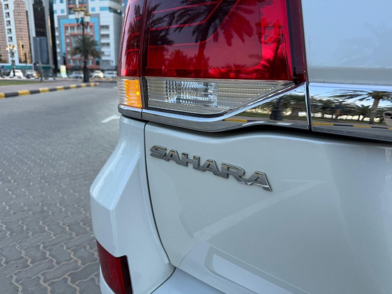 Toyota Land Cruiser Sahara