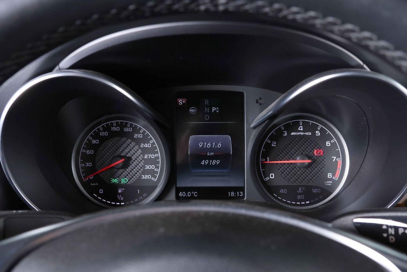 مرسيدس بنز C 63 AMG Std 4.0L Sedan 2017-MERCEDES BENZ C63 AMG-FULL SERVICE HISTORY-IMMACULATE CAR