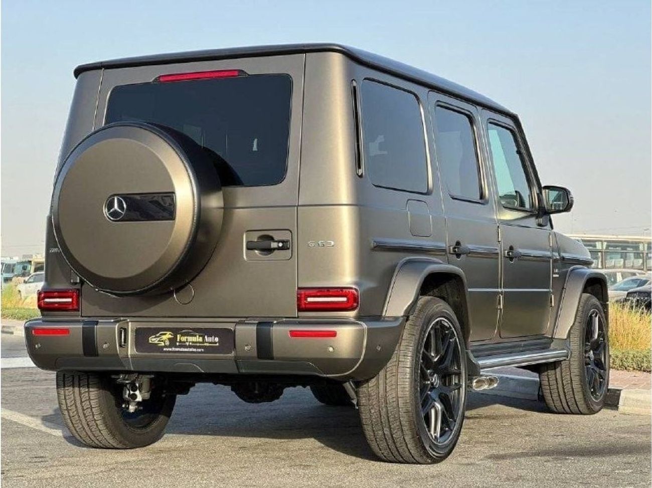 مرسيدس بنز G 63 AMG بريميوم + 4.0L V8 PTR A/T // 2022 // FULL OPTION WITH AMG KIT , 360 CAMERA // SPECIAL OFFER // BY FO