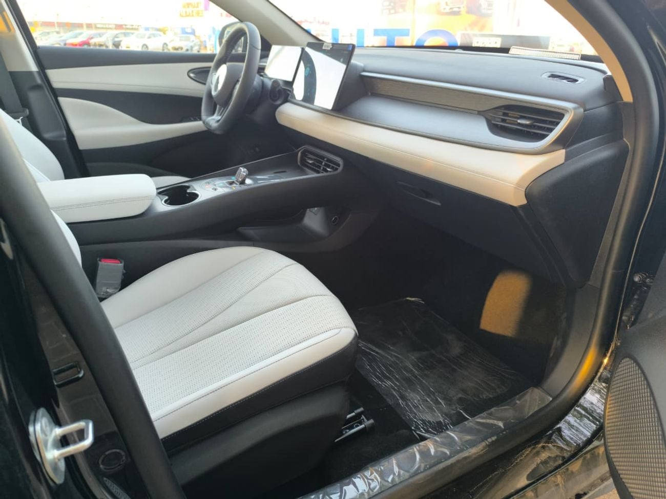 BYD Seal 05 DM-i (Plug In Hybrid) STD (NON GCC) 55km Ev Range 2025 Model