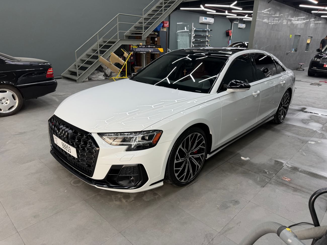 Audi S8 full option