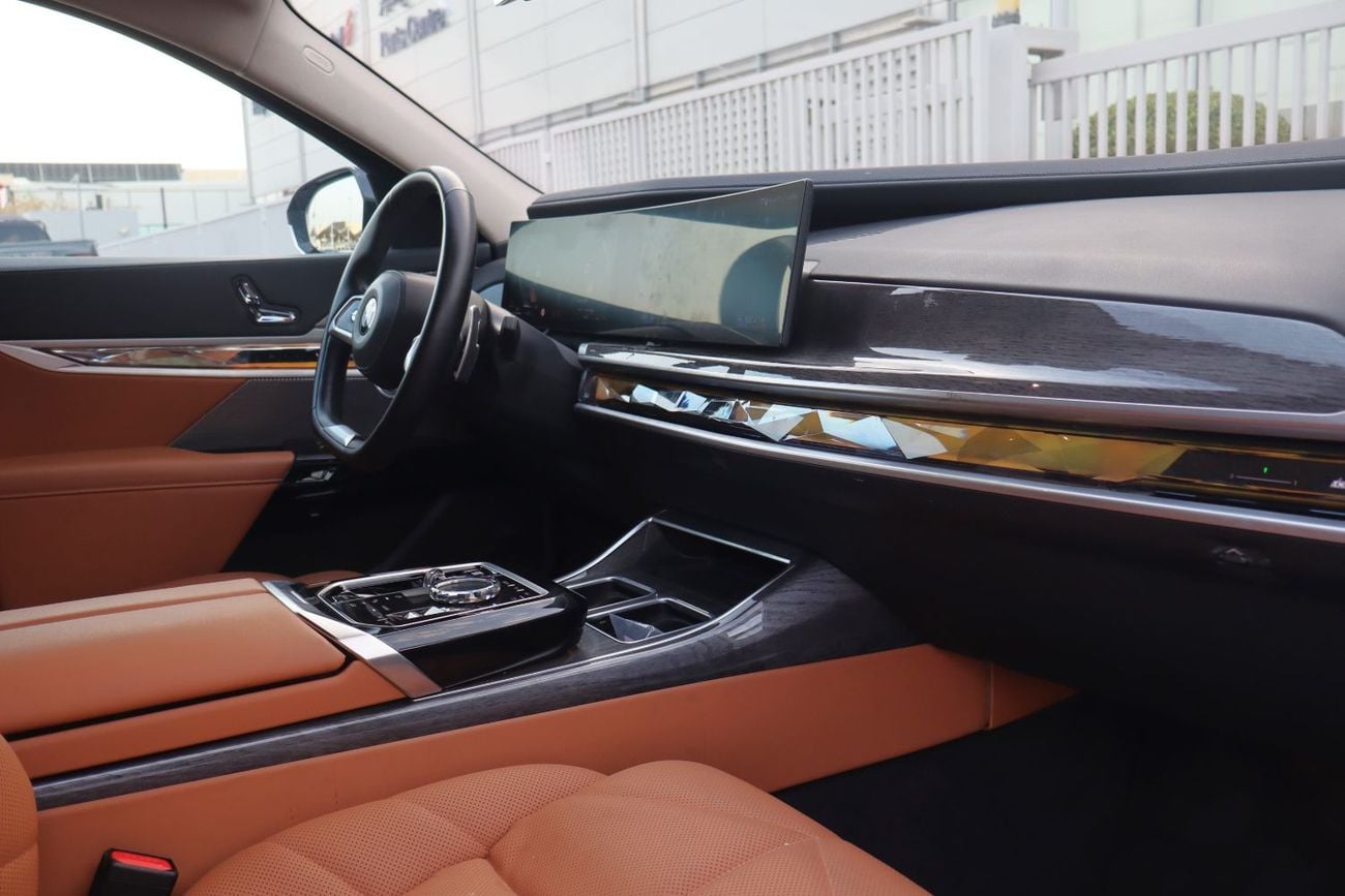 BMW 735i EXCLUSIVE PURE EXCELLENCE
