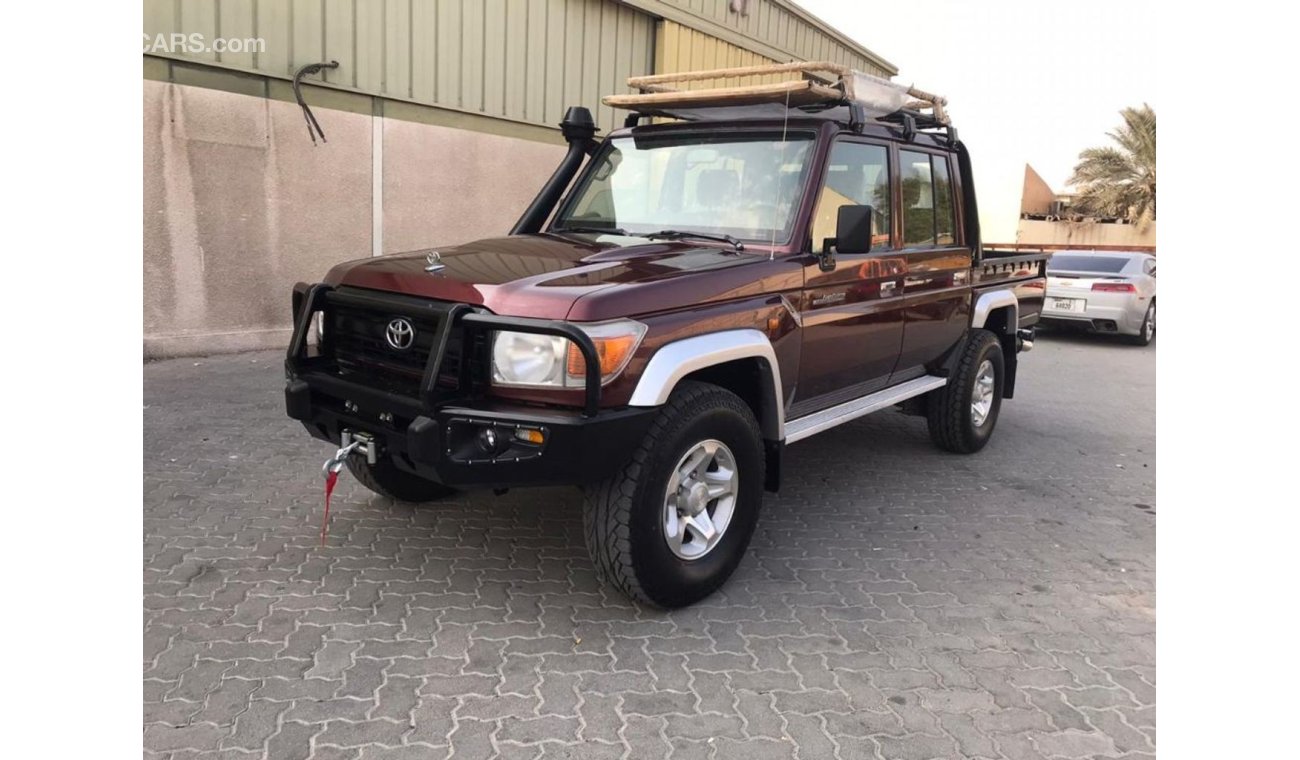 Toyota Land Cruiser Pick Up