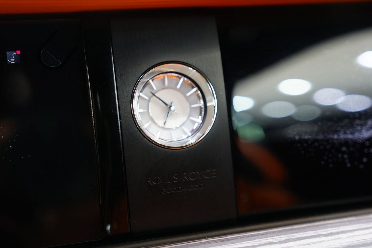 Rolls Royce Spectre Two-Tone Interior, Bespoke Audio, Starlight, Dealer Warr + Serv!!