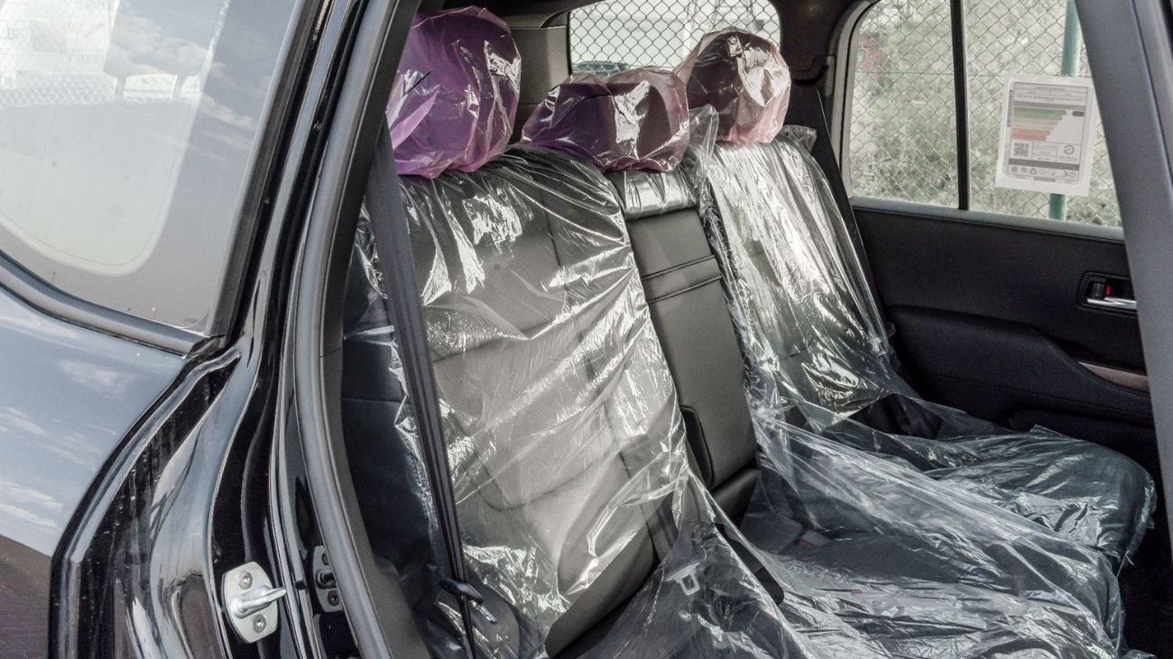 Toyota Land Cruiser 2026 Toyota Land Cruiser GXR 3.3L AT Diesel (Black-Black)