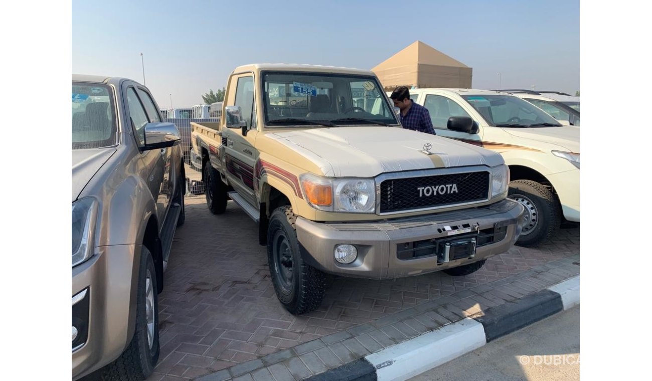 Toyota Land Cruiser Pick Up