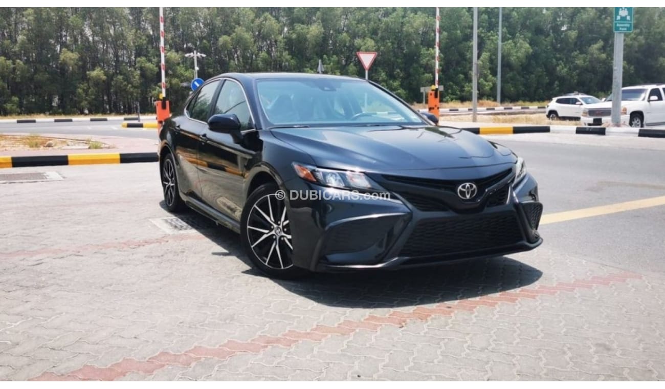 Toyota Camry SE - Sports Edition