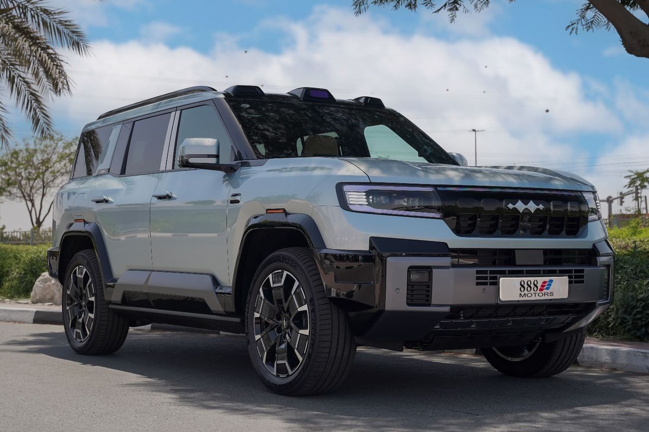 BYD Leopard 8 2025 BYD Leopard 8 Flagship plug in Hybrid 2.0L 7 seater 0KM