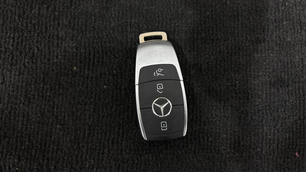 مرسيدس بنز CLA 250 بريميوم كارس24 هي سوق ضخم للسيارات المستعملة موثوق ومضمون ٪كارس24 هي سوق ضخم للسيارات المستعملة موثوق ومضمون