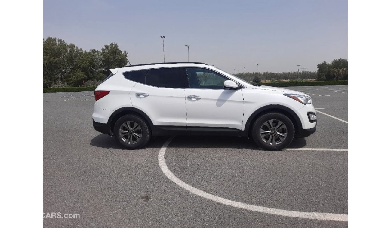 Hyundai Santa Fe Sport Sport Hyundai Santa fe model 2016 Excellent Condition