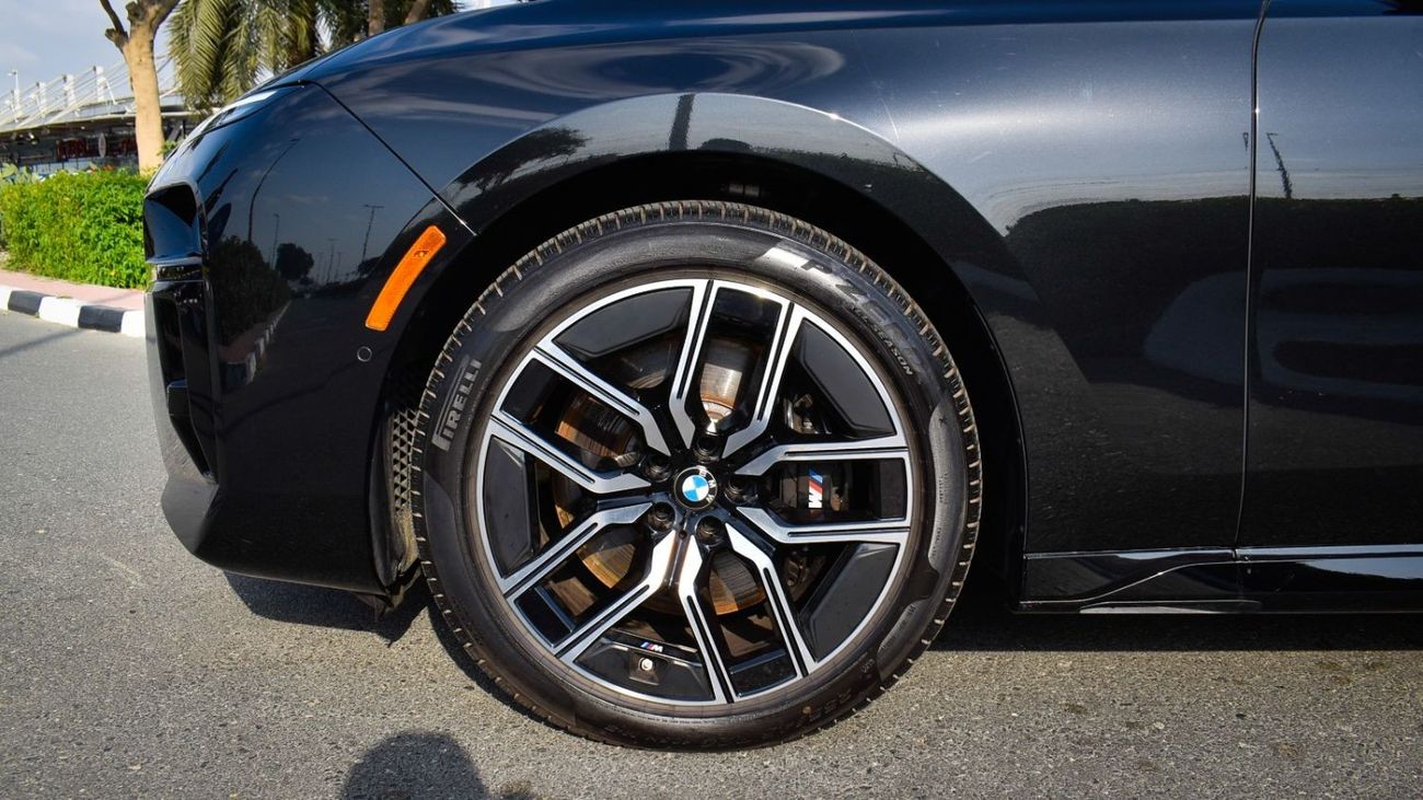 BMW 740Li BMW 740li M-Kitt / 2023 / USA