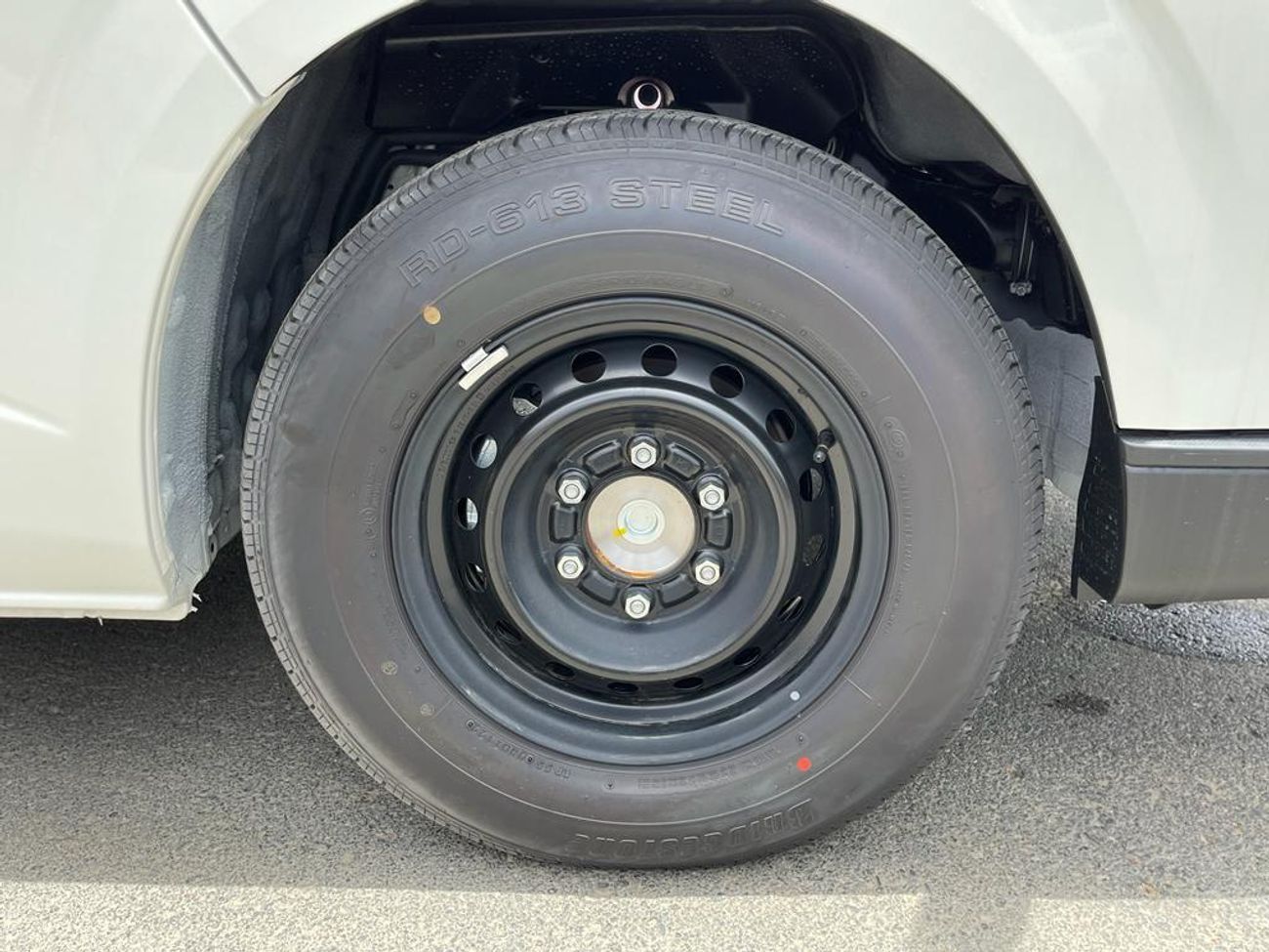 تويوتا هاياس toyota hiace 2025 standardroof  103000aed export