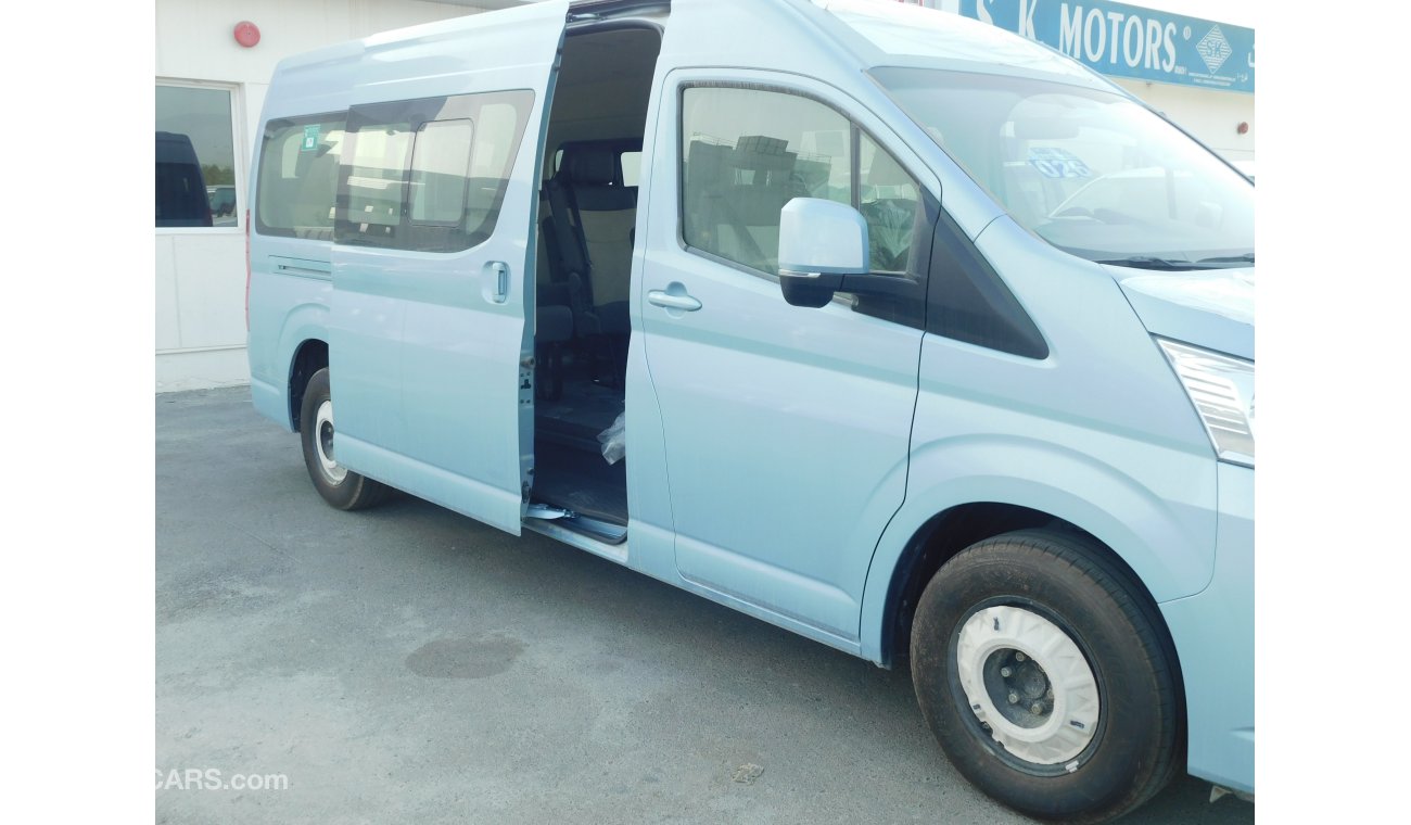 Toyota Hiace High Roof GL 2.8L Bus Diesel 13-Seater A/T