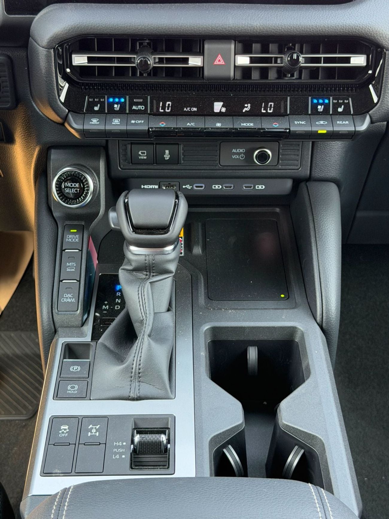 Toyota Prado VXR Diesel 7 Seater full option(Export to west africa only)