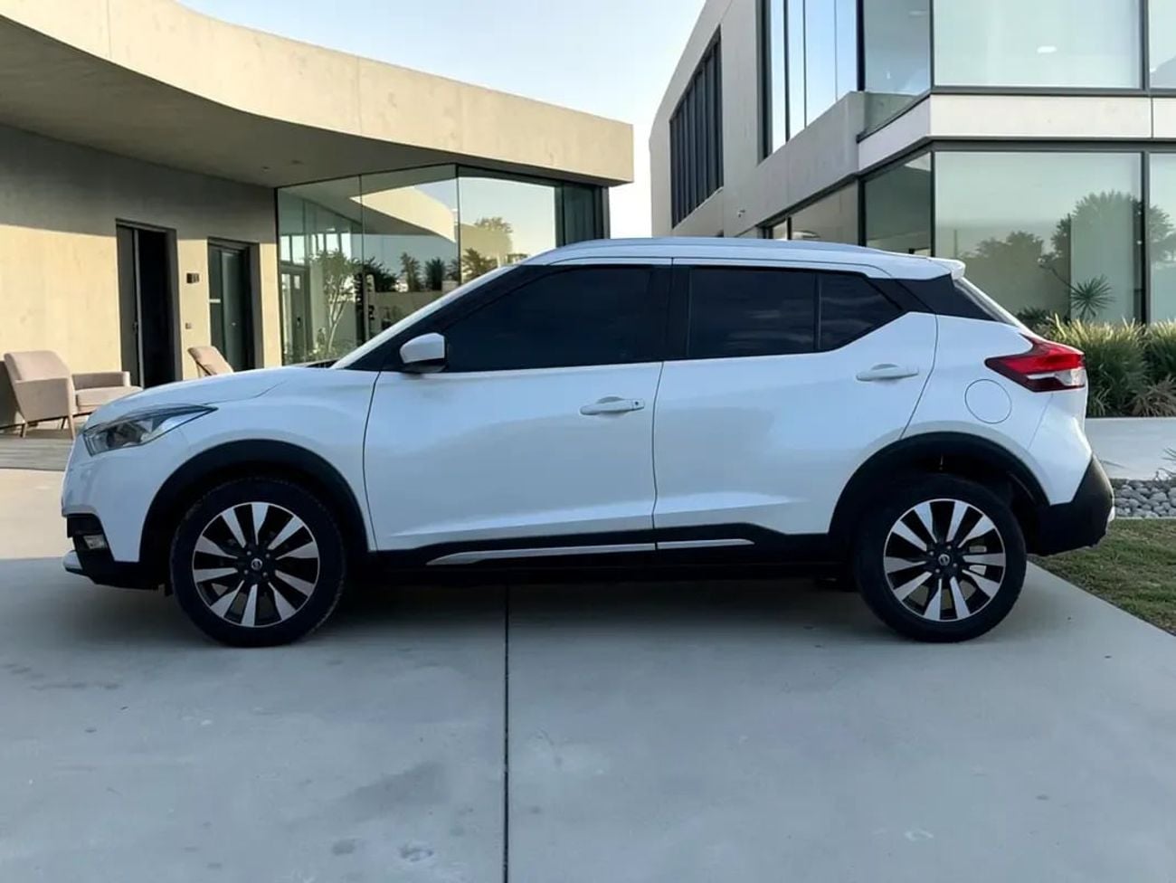 Nissan Kicks S 1.6L NISSAN KICKS | 1.6L I4 – ECONOMICAL & PRACTICAL | 2018 | GCC SPECS | AED 930 PER MONTH