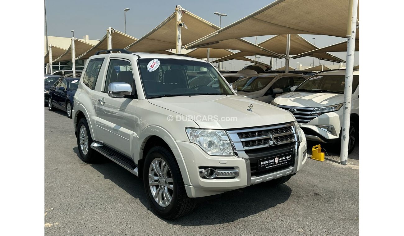 Mitsubishi Pajero GLS Highline Top ACCIDENTS FREE - GCC - ORIGINAL PAINT ENGINE 3800 CC - FULL OPTION