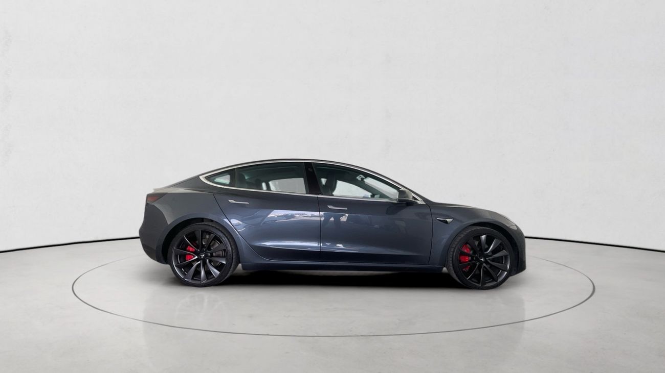 تسلا موديل 3 Performance (Dual Motor) | upto AED 20,000 Ramadan Discount | شامل الضمان | 0 ﺪﻔﻋﺓ ﺃﻮﻟﻯ