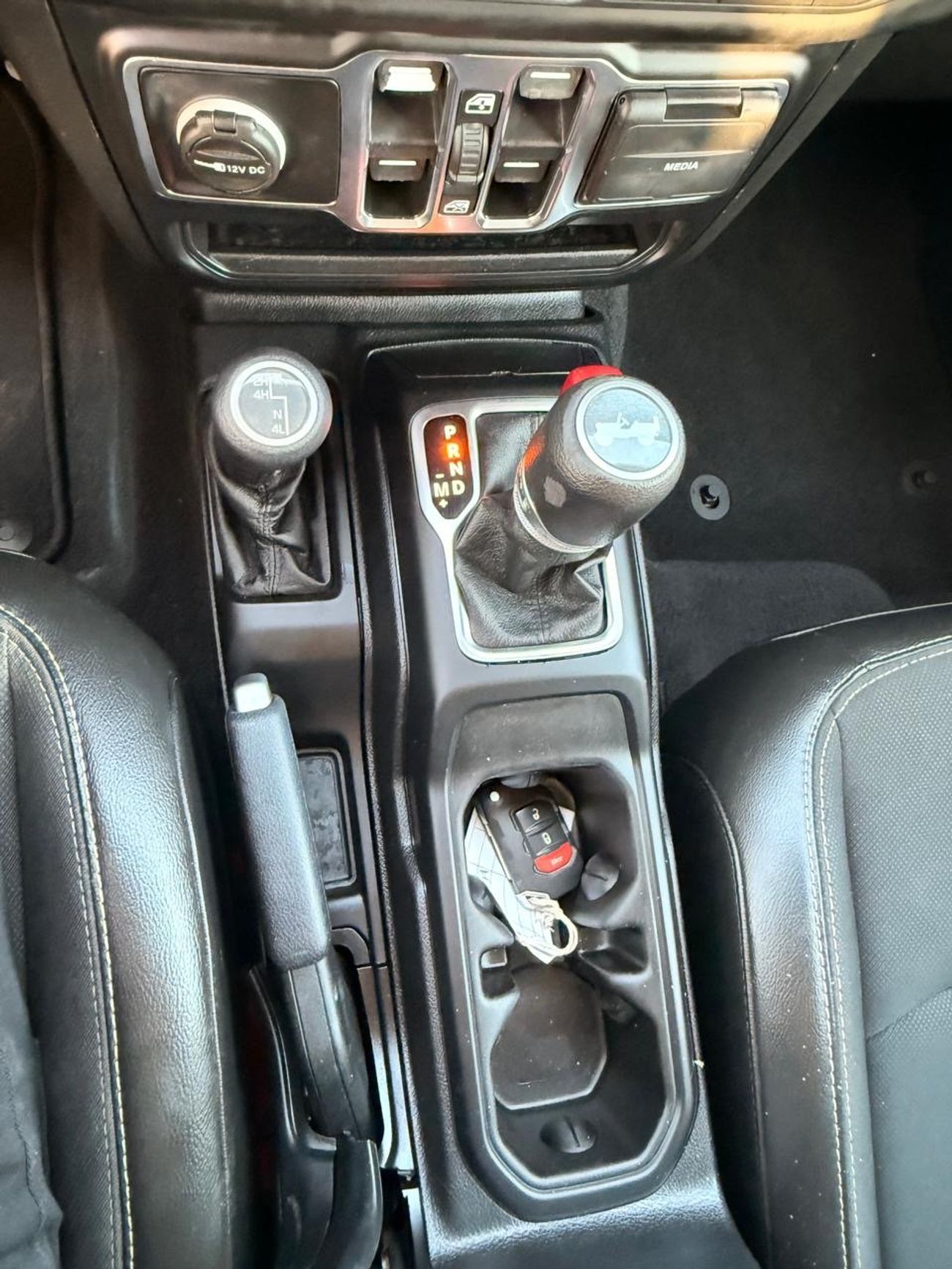 Jeep Wrangler Unlimited Sport S 2.0L A/T