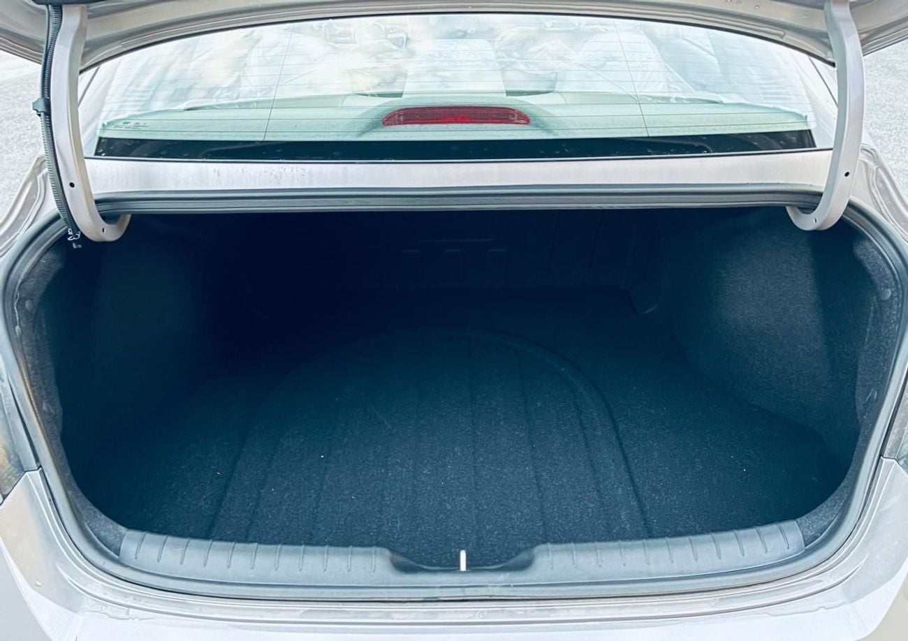 Hyundai Elantra HYUNDAI ELANTRA CN7 1.6L PREMIERE PLUS GCC SPECS 2024 MODEL