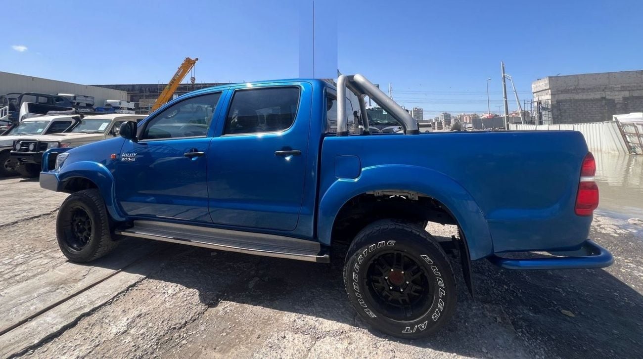 تويوتا هيلوكس RIGHT HAND DRIVE ONLY FOR EXPORT 3.0 LITER