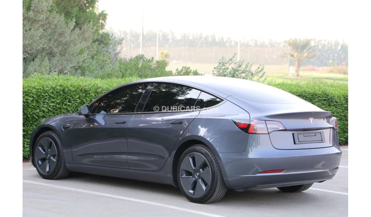Tesla Model 3 TESLA MODEL 3 GCC 2023 Standard enhanced autopilot  Service history (under warranty) Original paint