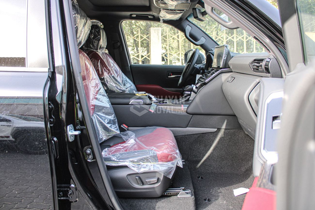 Toyota Land Cruiser LHD LC300 3.5L PETROL AT 4WD V6 VXR 7S 2025MY