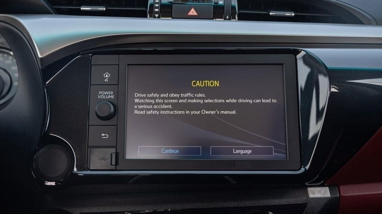 تويوتا هيلوكس SGLX TOYOTA HILUX SR5 2025 PETROL MANUEL 2.7L