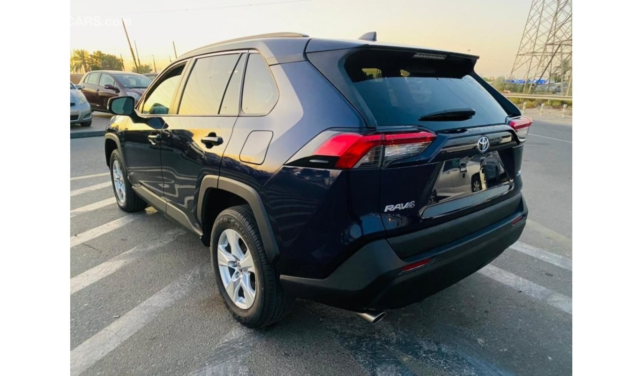 Toyota RAV4 2019 TOYOTA RAV4 XLE / FULL OPTION