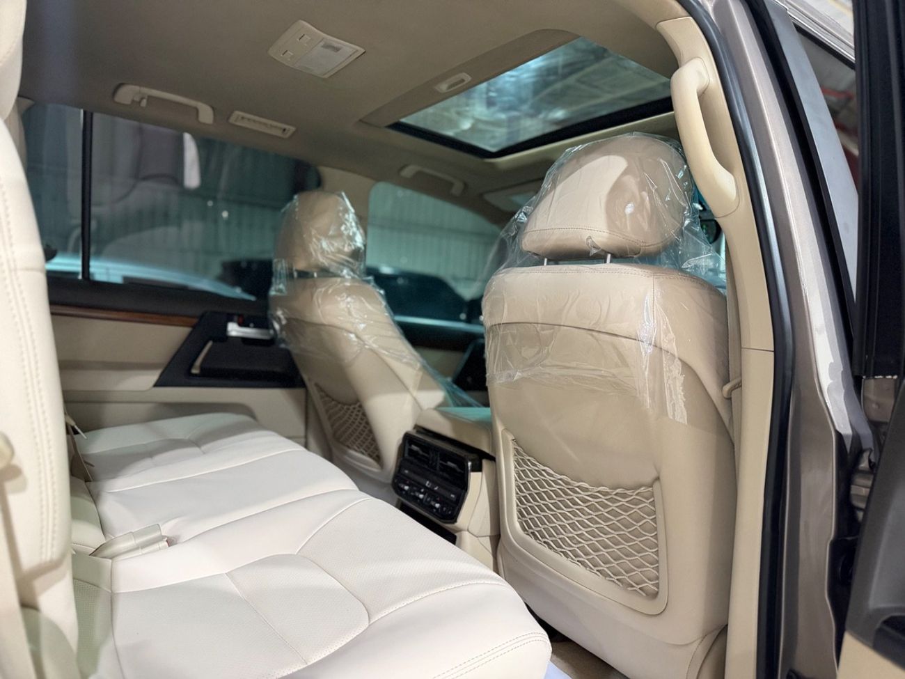 Toyota Land Cruiser GXR+ 4.0L