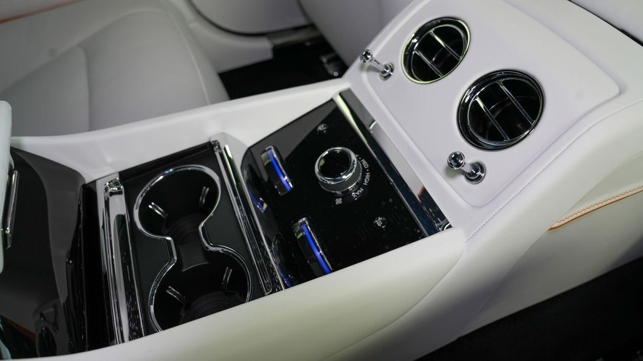 رولز رويس سبيكتر Rolls-Royce Spectre – 2024 (Standard Electric)