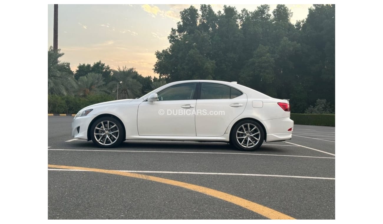 Lexus IS300 MODEL 2013 GCC CAR PERFECT CONDITION INSIDE AND OUTSIDE FULL OPTION SUN ROOF LEATHER SEATS NAVIGATIO