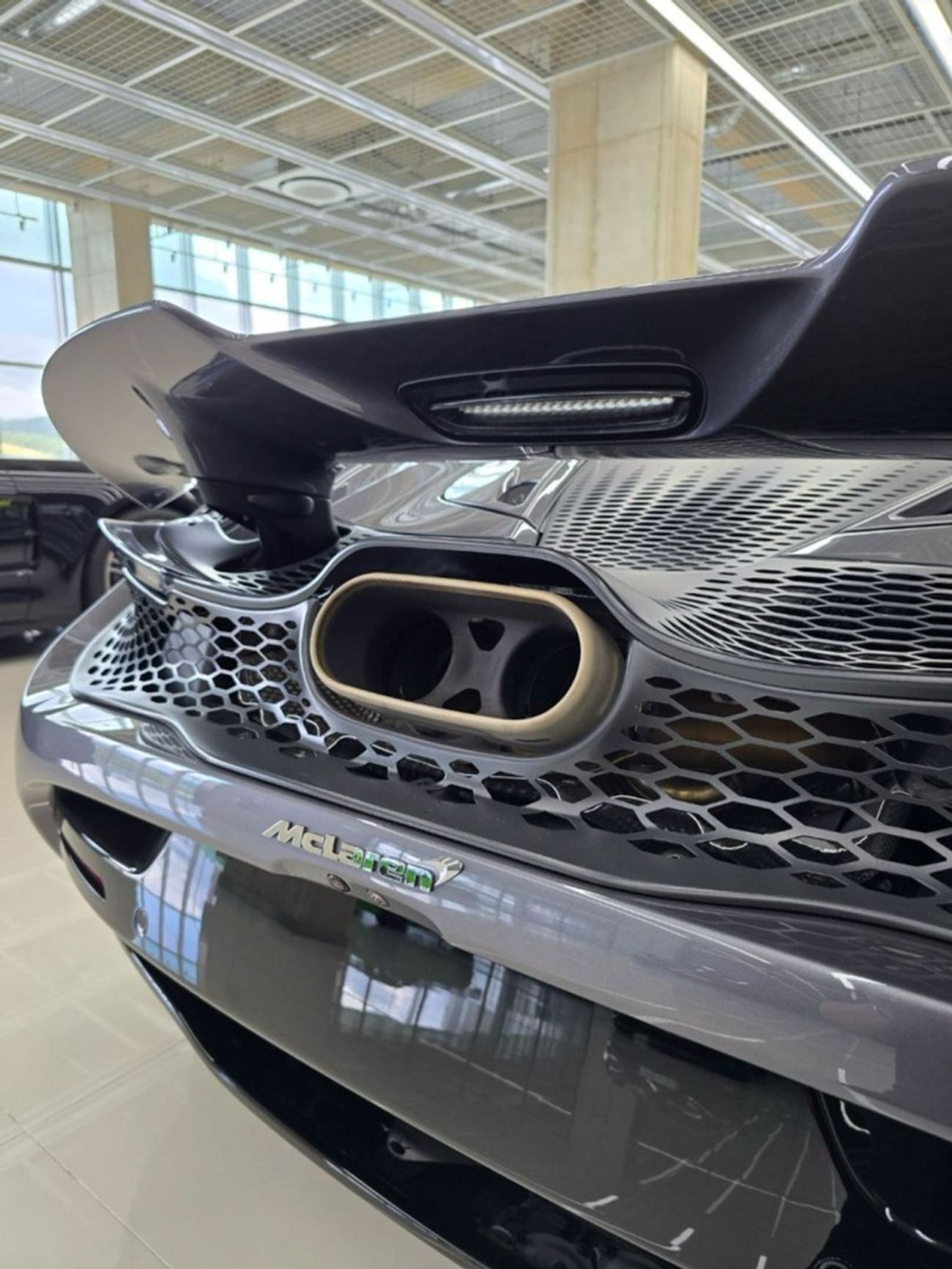 مكلارين 750S سبايدر Brand New McLaren 750S Spider