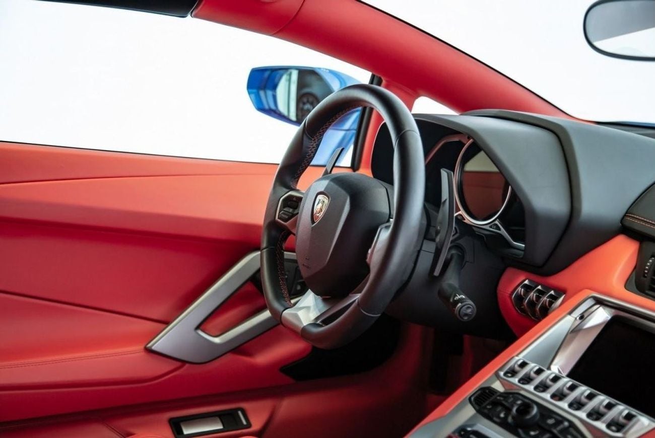 Lamborghini Aventador ROADSTER LP700