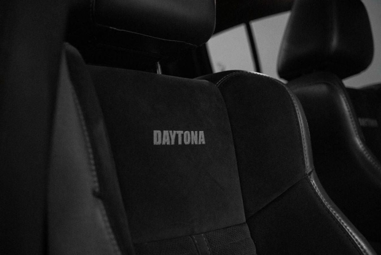 دودج تشارجر Daytona 5.7L (370 HP) Daytona 5.7L V8 Hemi