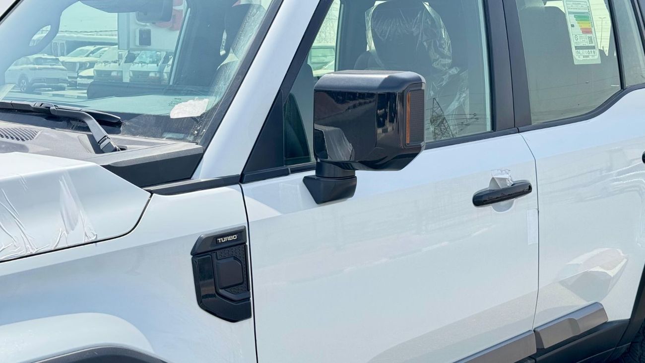 تويوتا برادو Toyota Prado 2024, petrol engine 2.4L 7seats Automatic gear,white colour 2