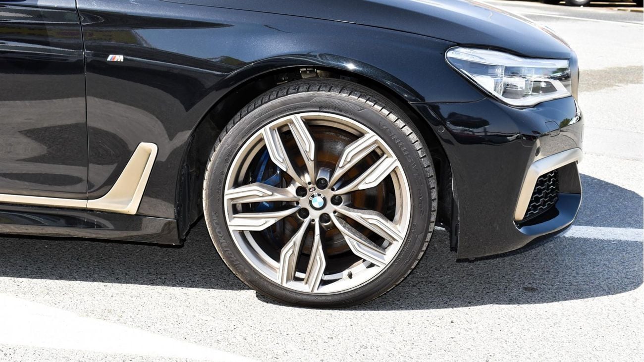 بي أم دبليو 760Li xDRIVE بي ام دبليو 760