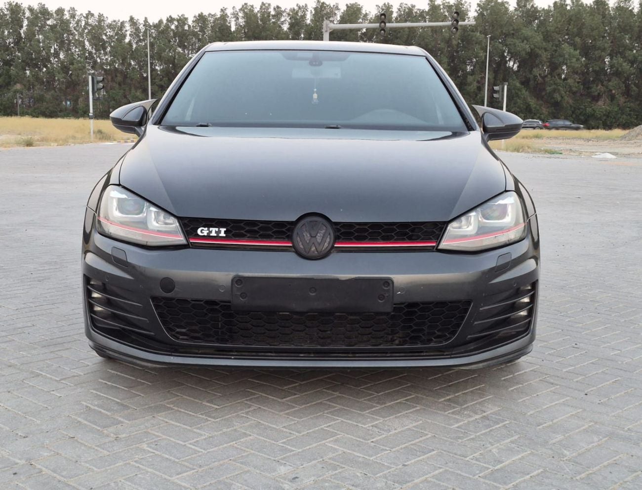 فولكس واجن جولف GTI 2.0L