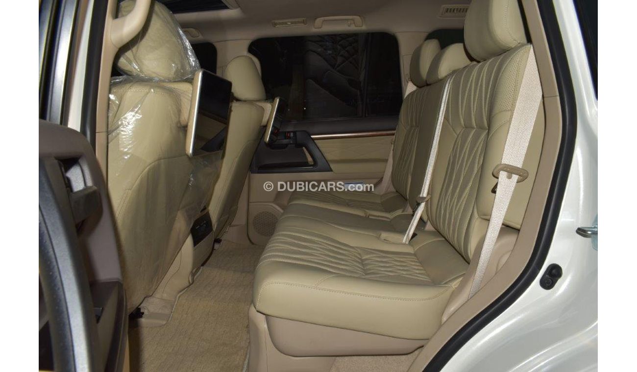 Toyota Land Cruiser 200 GXR V8 4.5L Diesel AT Black Edition