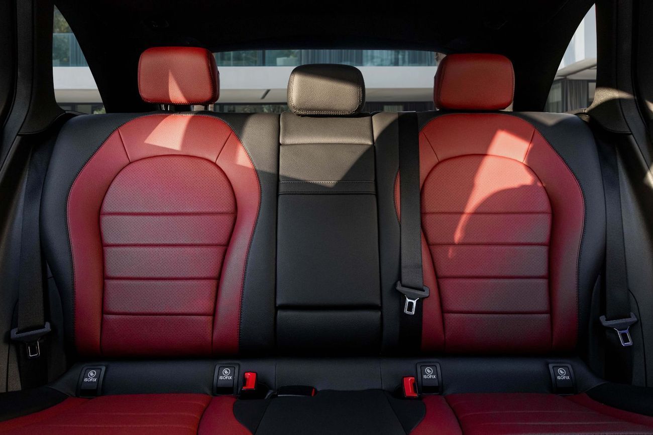 Mercedes-Benz GLC 200 200 AMG | 3,134 P.M  | 0% Downpayment | LOW KM'S || IMMACULATE