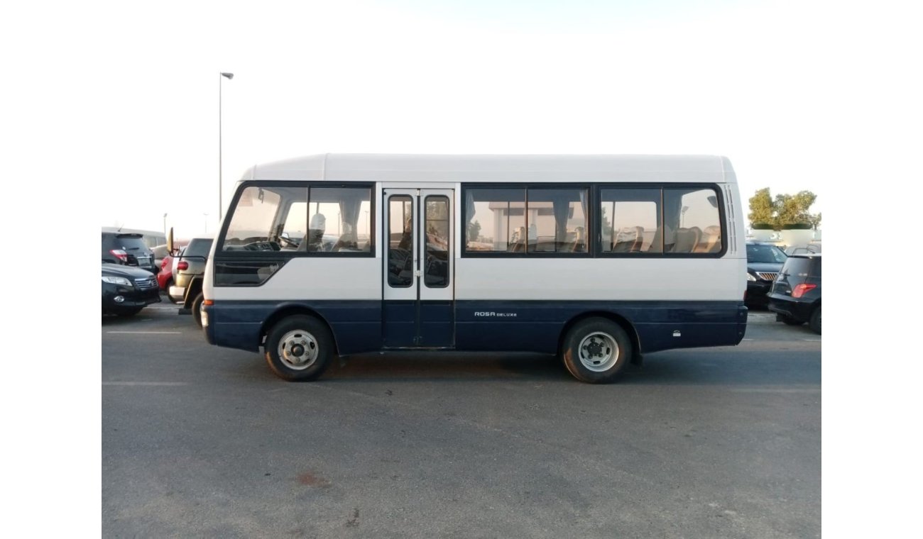 Mitsubishi Rosa MITSUBISHI ROSA BUS RIGHT HAND DRIVE (PM 856)