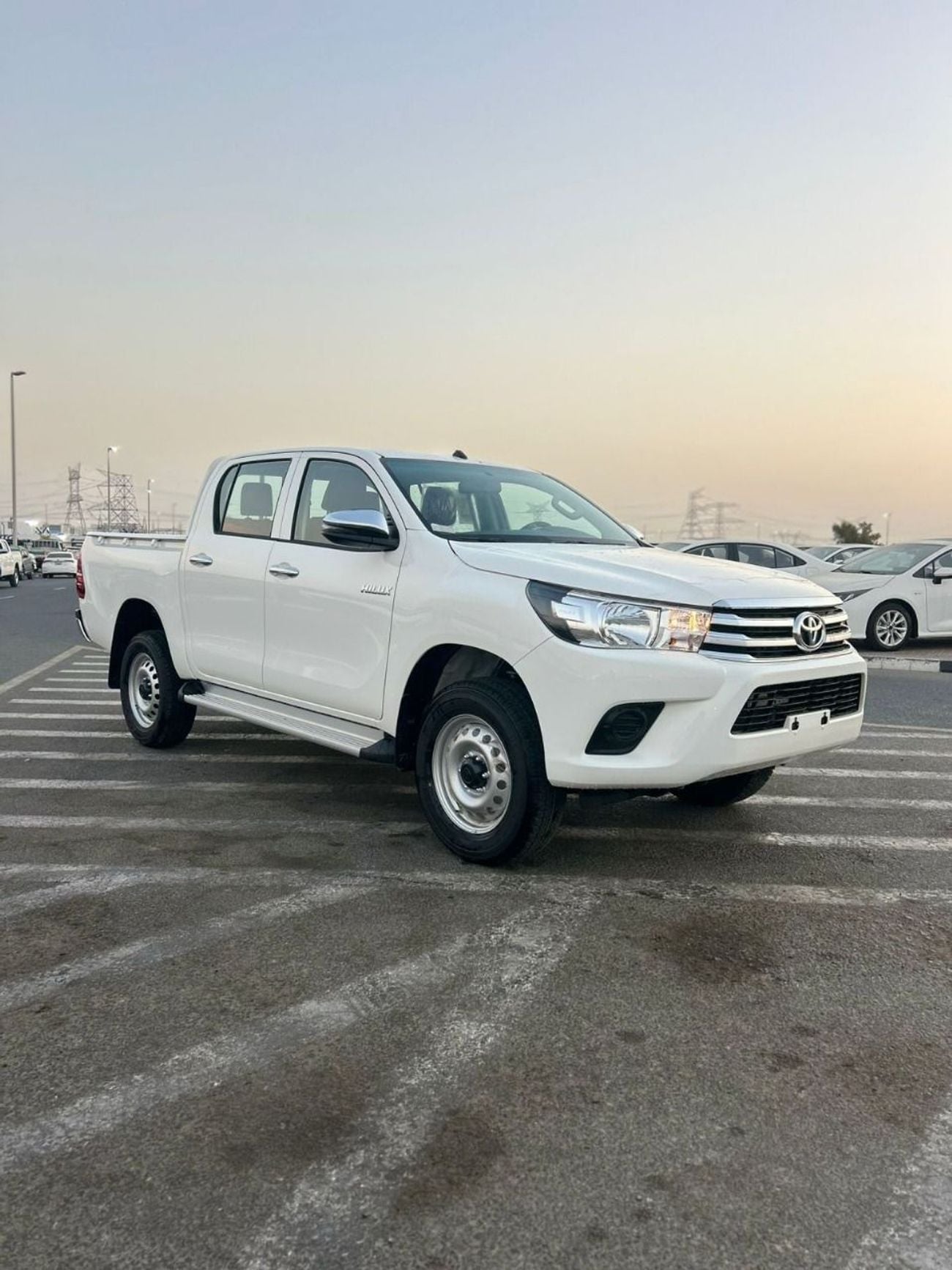 Toyota Hilux DLX 2.7L PTR OMAN AUTOMATIC BASIC