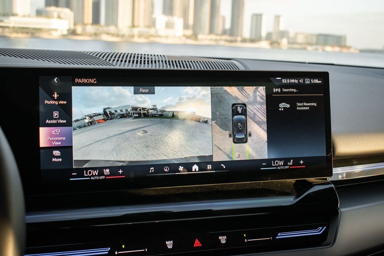 بي أم دبليو 520i M SPORT PRO 