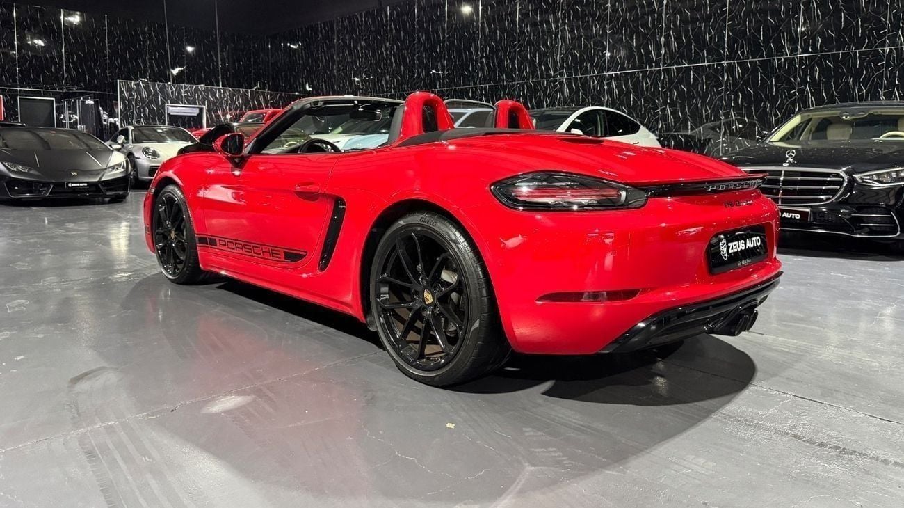 بورش بوكستر 718 Std 2.0L A/T 2024 Porsche 718 Boxster Style Edition, 2026 Porsche Warranty , Low Kms, GCC