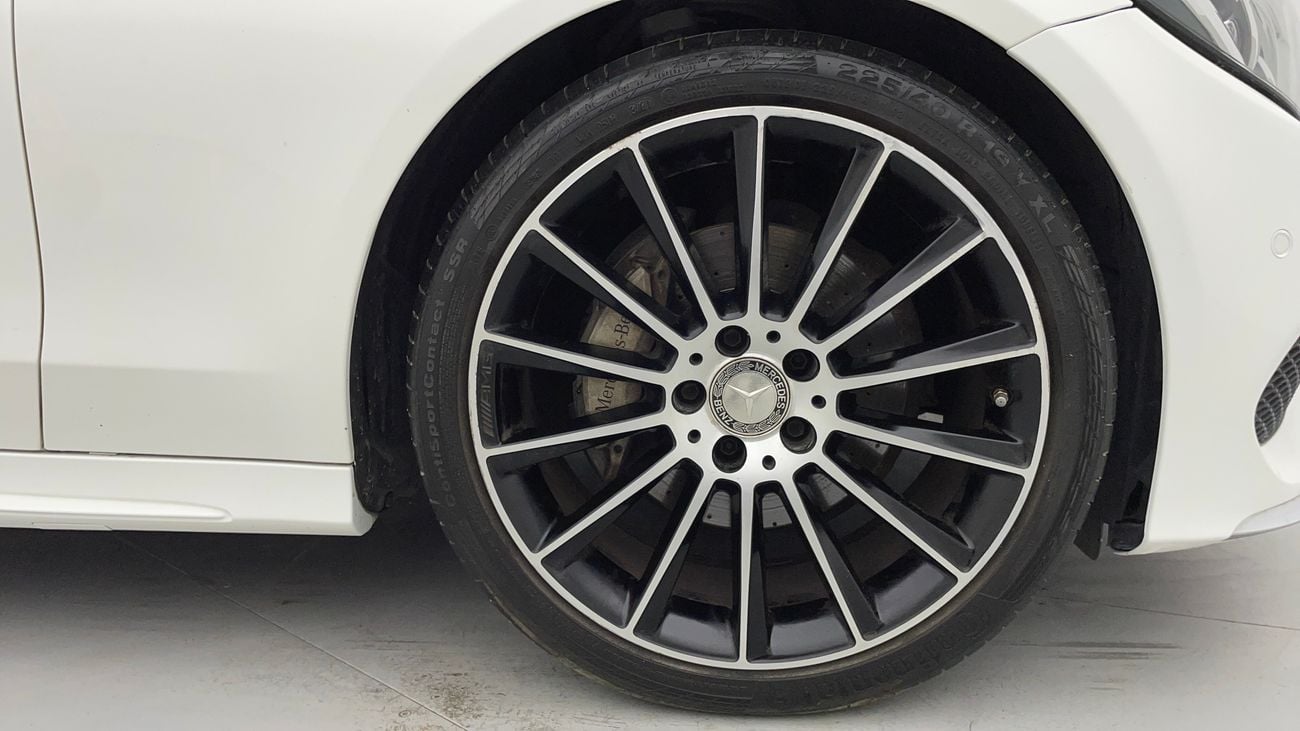 Mercedes-Benz C 200 AMG SPORT PACKAGE 2 | Zero Down Payment | Free Home Test Drive