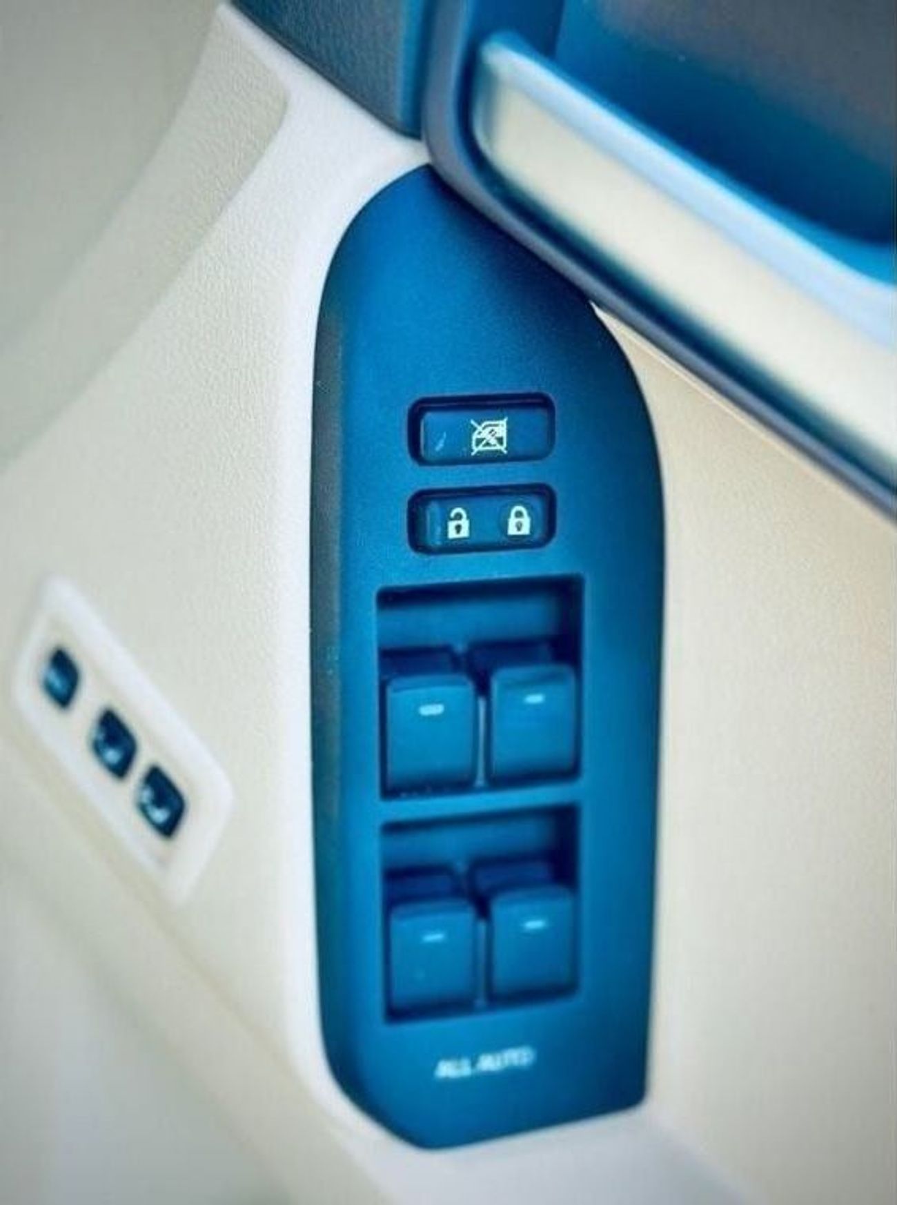 Toyota Prado 2018 Kakadu RHD Diesel Engine Full Option Very Clean Title