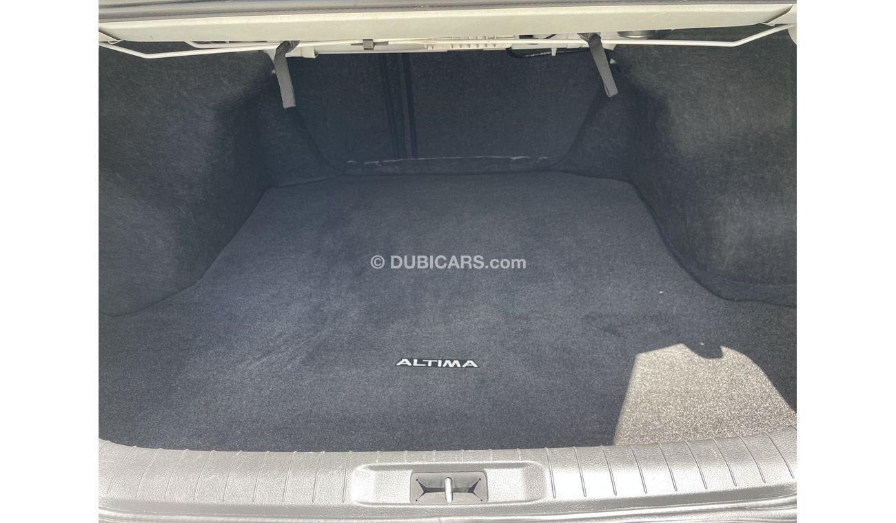 نيسان ألتيما 2500