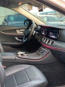 مرسيدس بنز E300 Mercedes-Benz E300 4Matic panorama V4 2.0L Model 2017 Price:90.000AED  Mileage:140.000 Km  Specifica