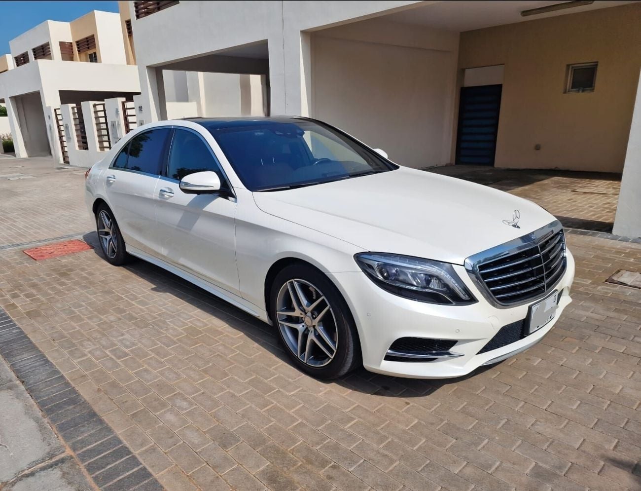 مرسيدس بنز S 550 amg